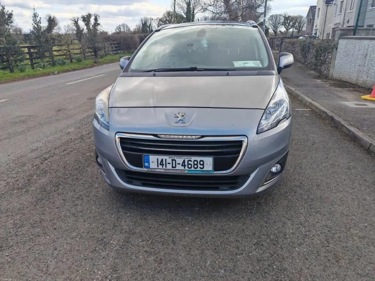 Peugeot 5008 2014 - Image 2
