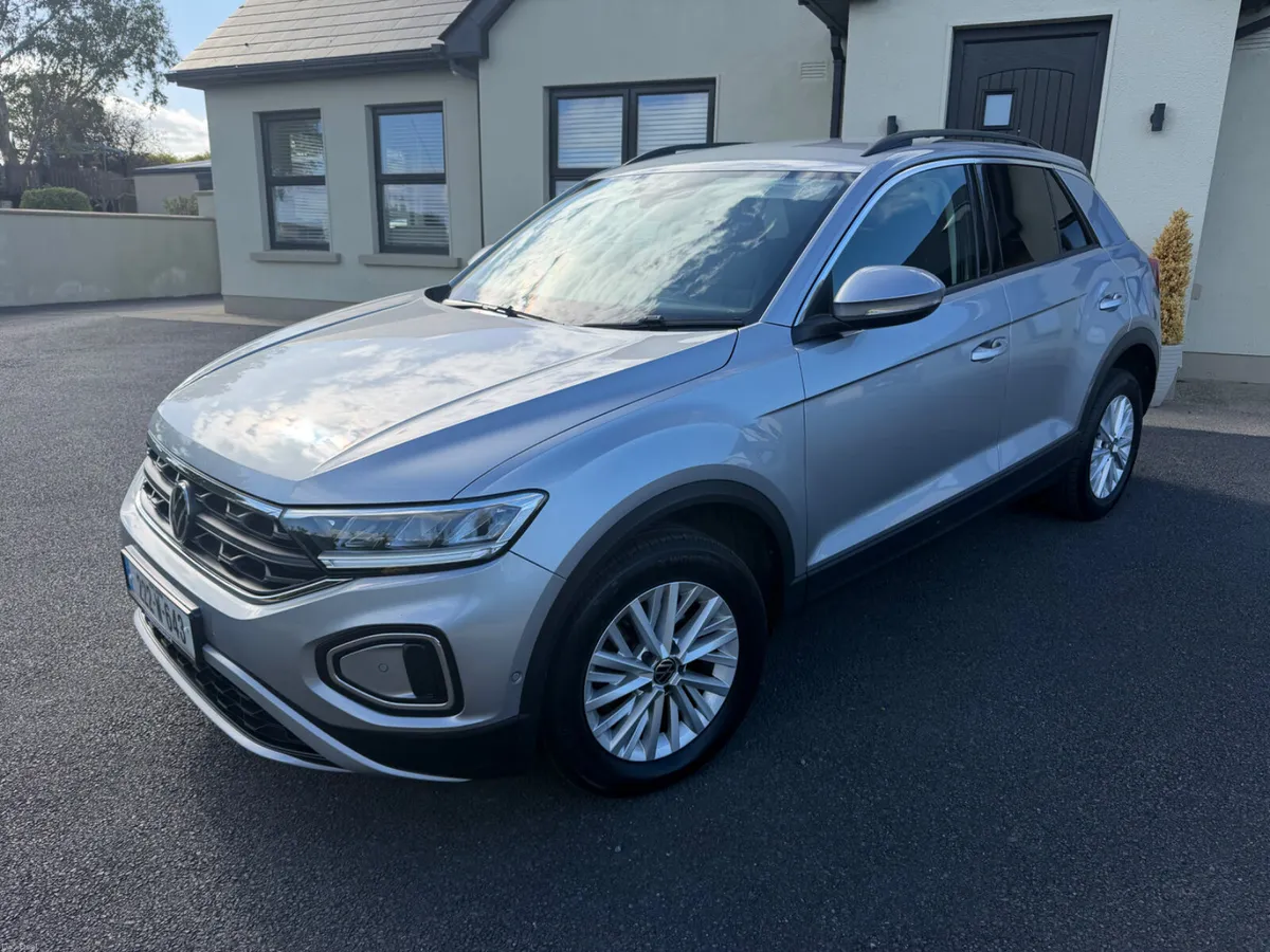 2022 (222)VW T-Roc 2.0 Diesel 116hp Life NCT 07/28 - Image 2