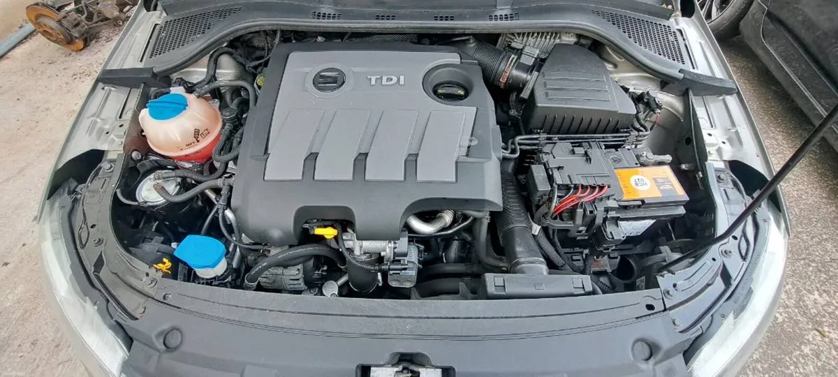 Car - Image 3