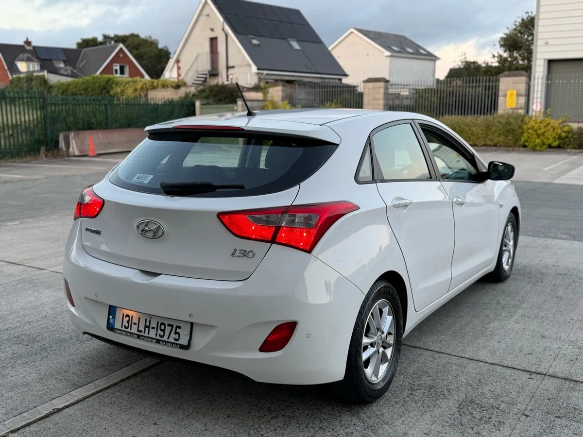 2013 hyundai i30 €2700 1.6diesel with new nct 5/27 - Image 6