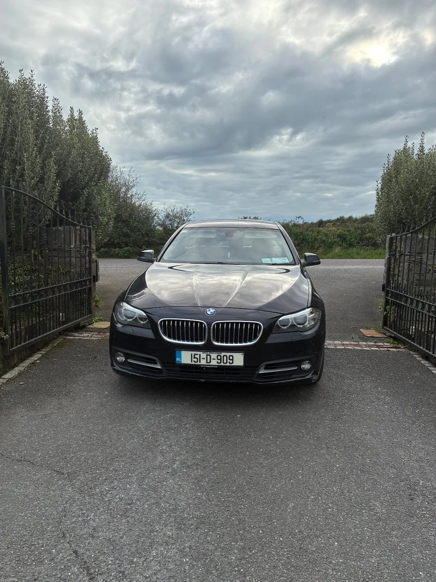 BMW 5-Series 2015 - Image 2