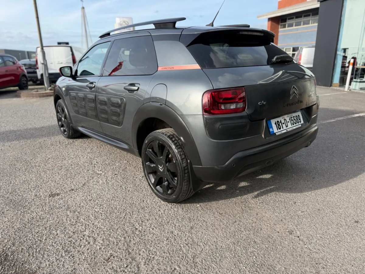 Citroen C4 Cactus BLUEHDI 100 FLAIR SS S&S MY14 4D - Image 3