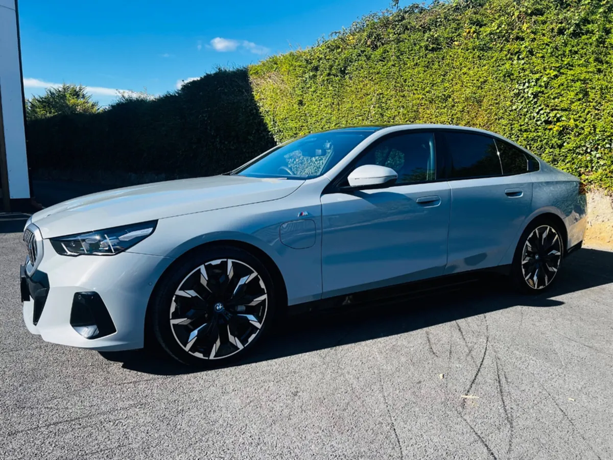 BMW i5 I5  40 M - SPORT   MASSIVE SPEC - Image 6