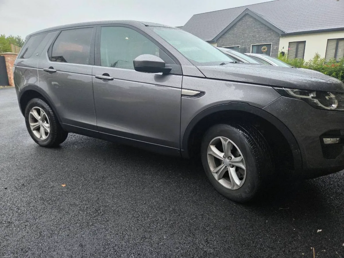 Car - Image 1