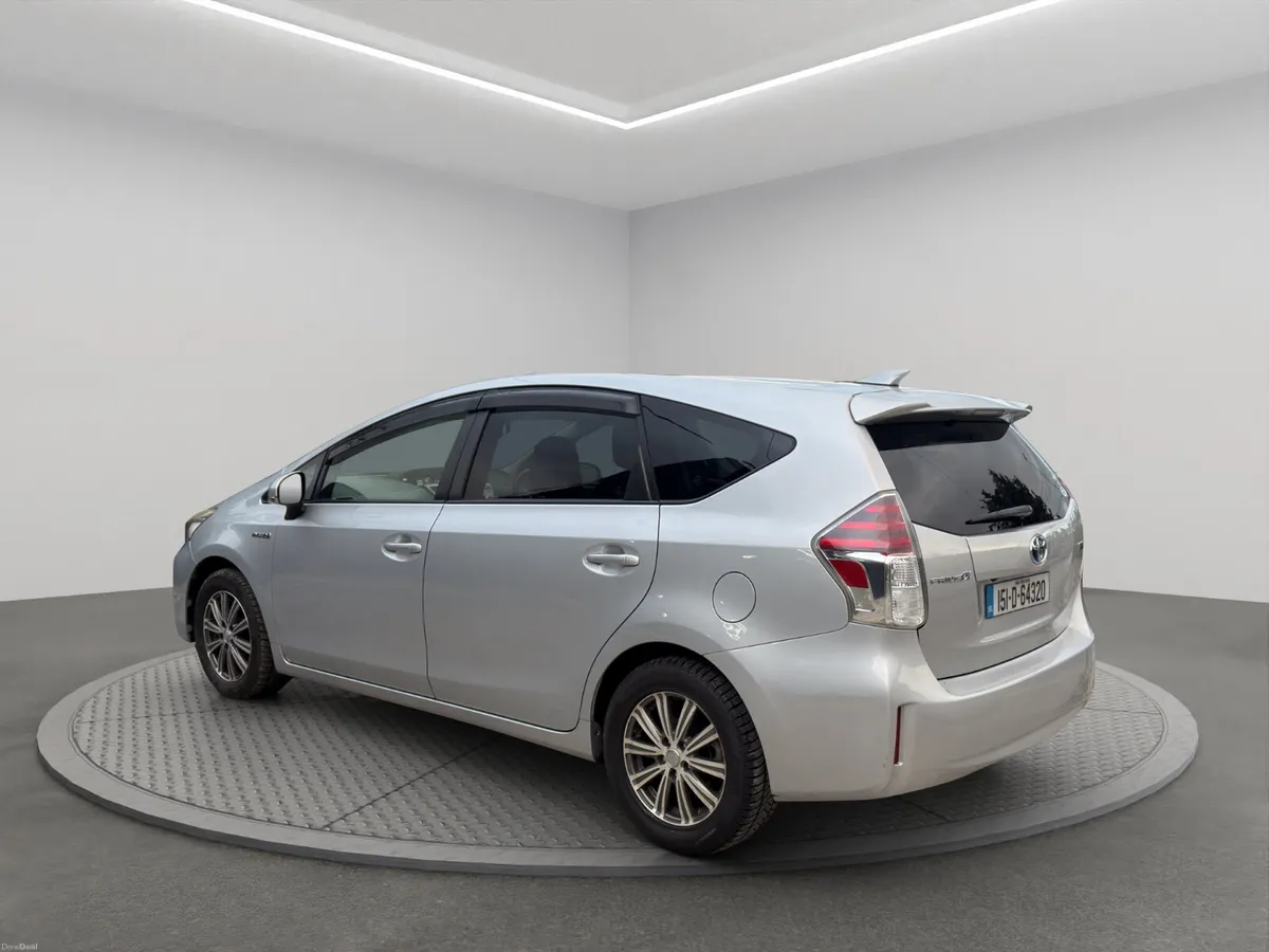 Toyota Prius 2015 ALPHA 7 Seater - Image 6