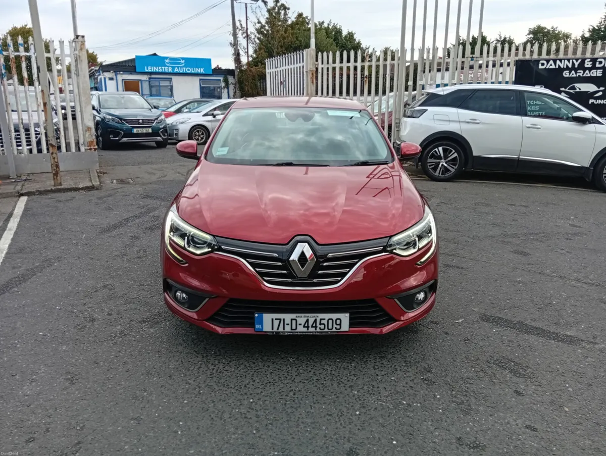 2017 Renault Megane only 17,000 kms - Image 2