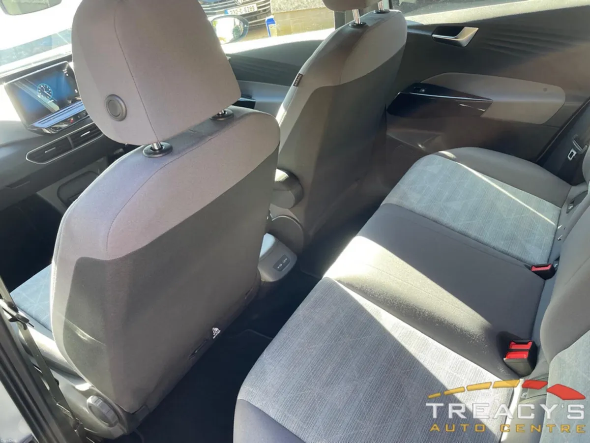 Volkswagen ID.3 2022 PRO 107KW LIFE 58KWH AUTO - Image 6