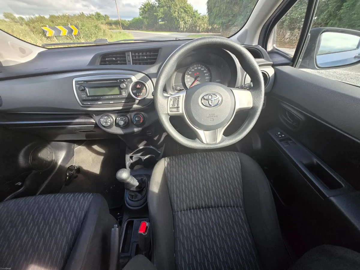 Toyota Yaris 2014 - Image 5