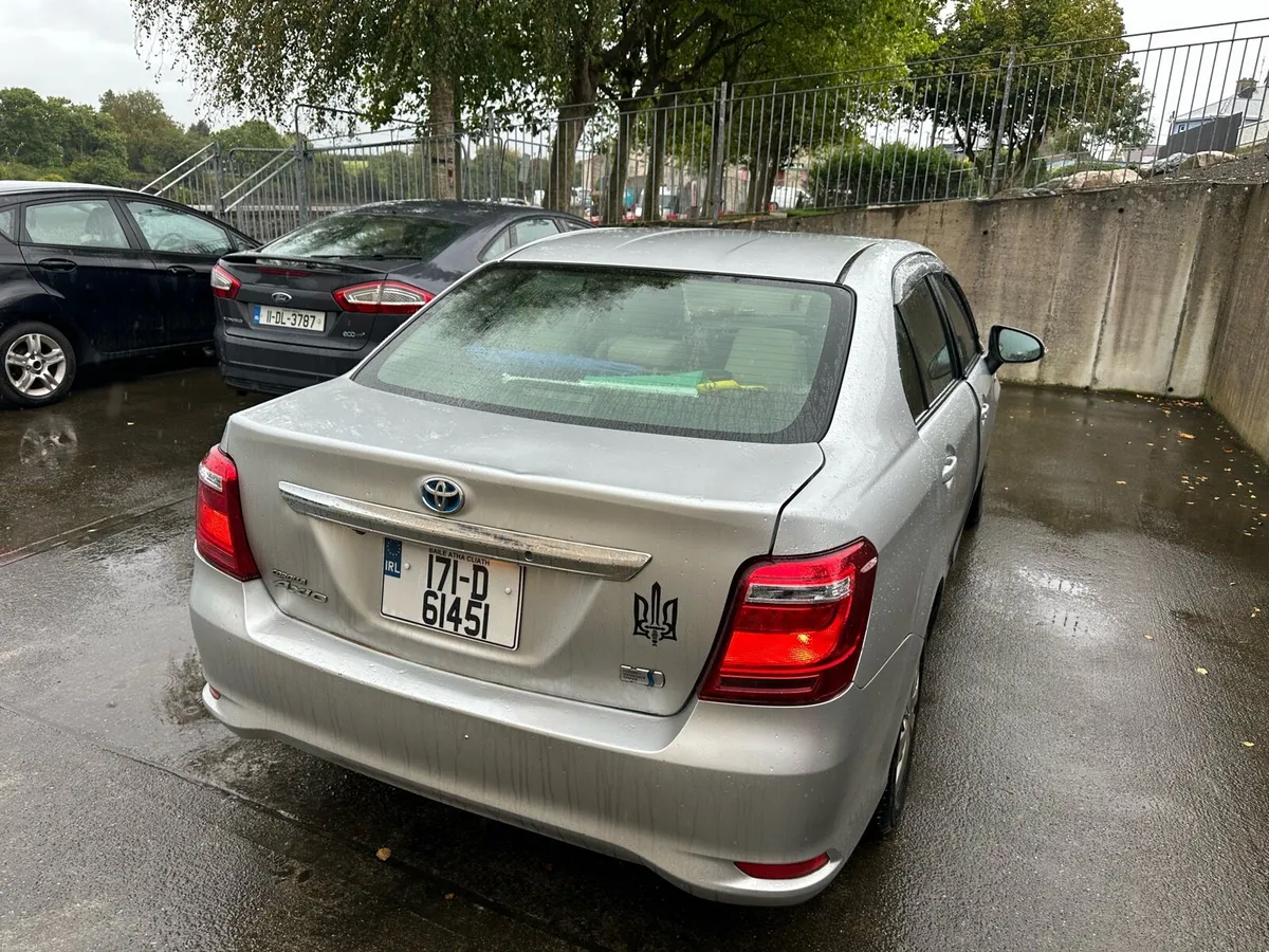 Toyota Corolla Axio - Image 5
