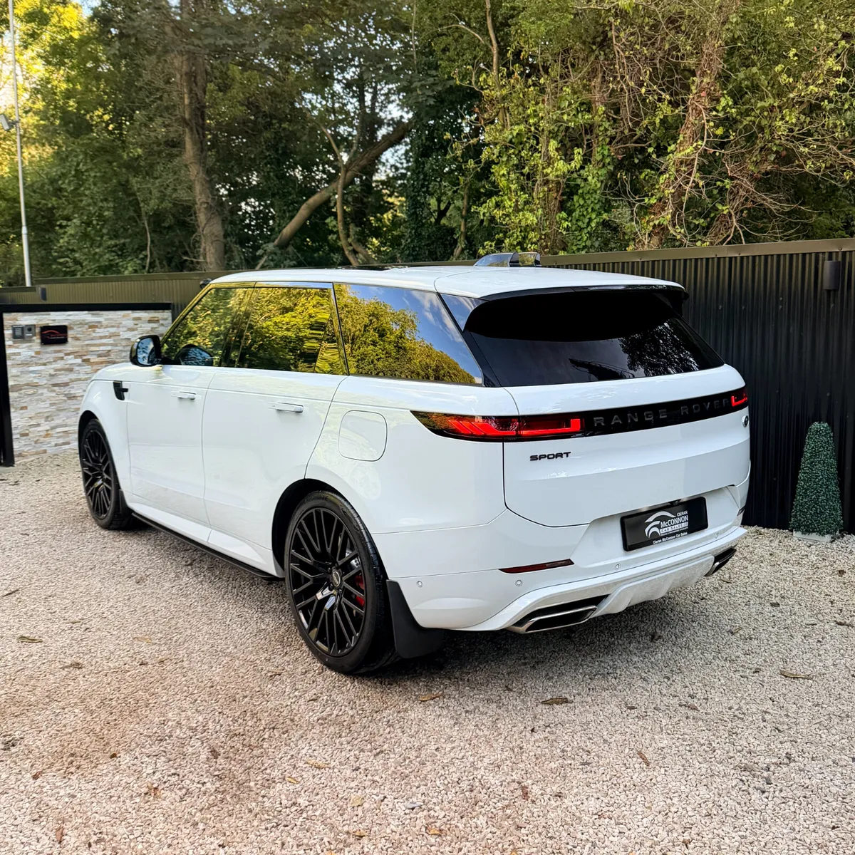 2023 (232) Range Rover Sport Dynamic SE 3.0 P440e - Image 5