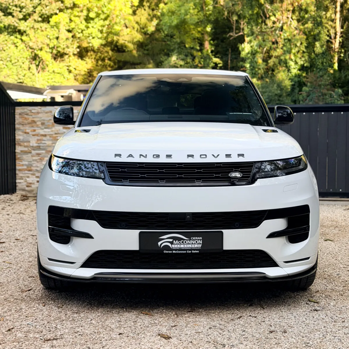 2023 (232) Range Rover Sport Dynamic SE 3.0 P440e - Image 2