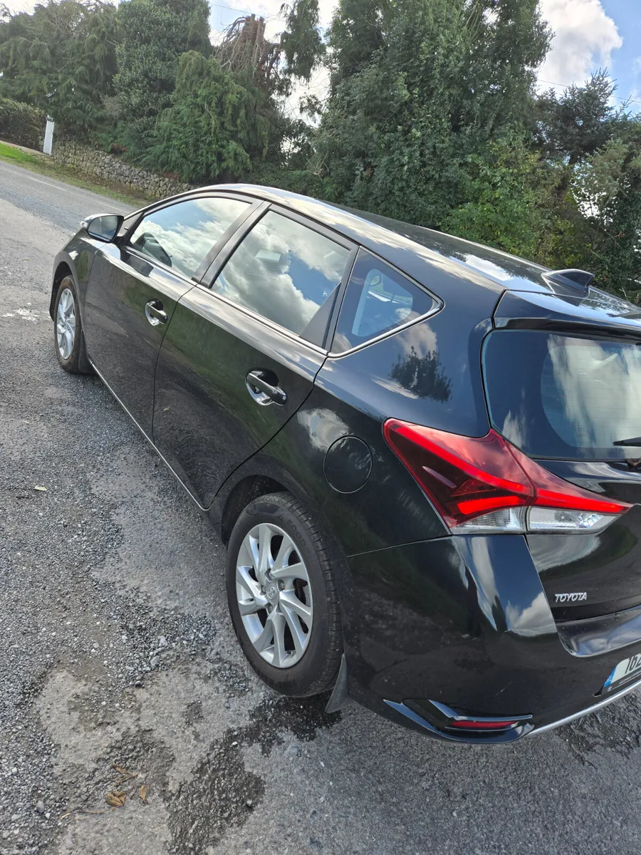 Toyota Auris 2016 - Image 5