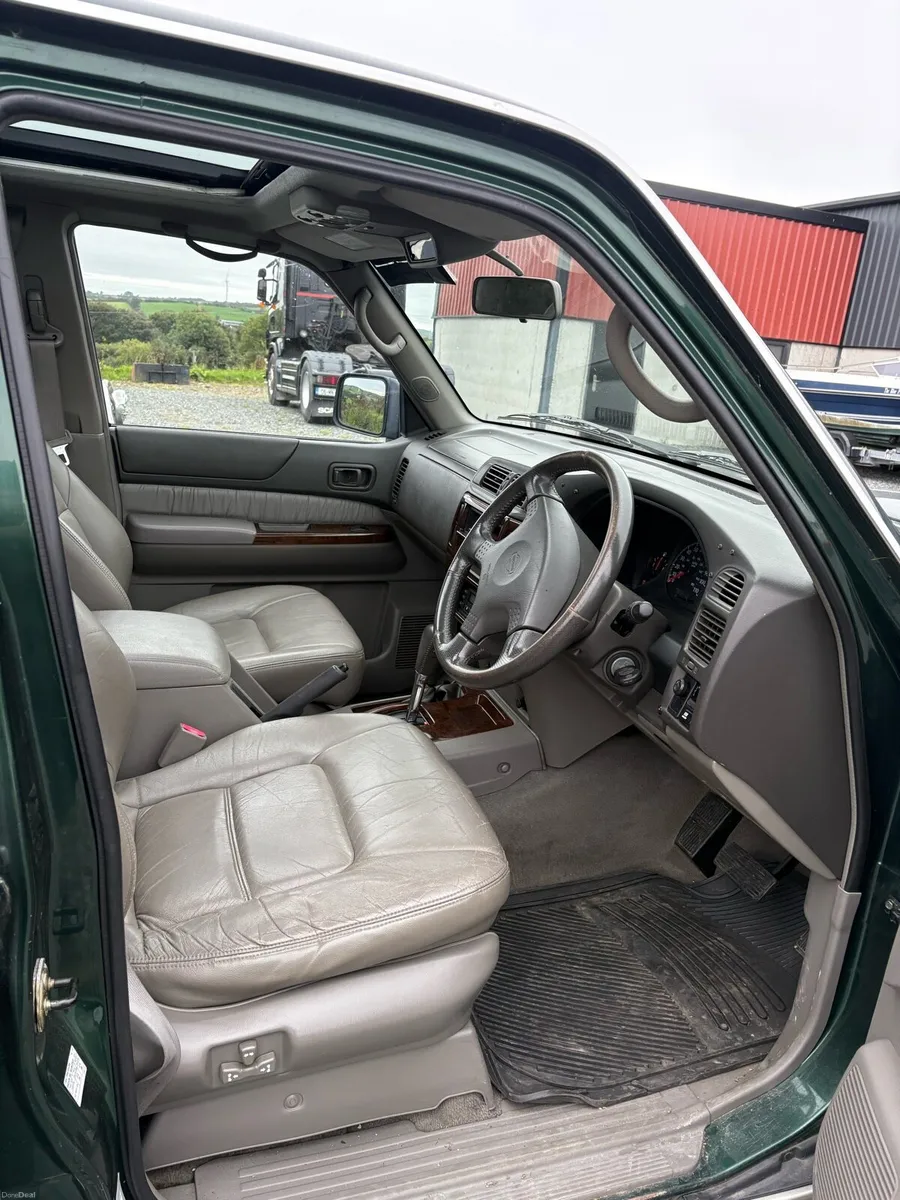 Nissan Patrol GR 3.0 Auto 7 Seat NCT 08/27 - Image 6