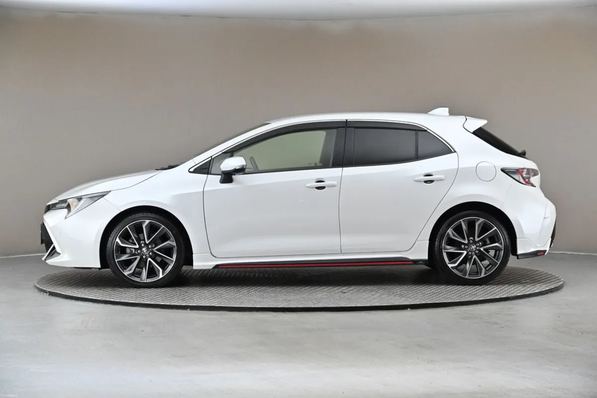 Toyota Corolla 1.8 HYBRID SPORT **TRD BODY KIT**HU - Image 5