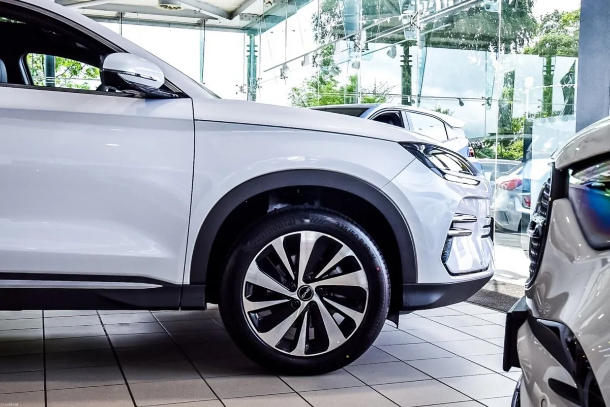 BYD SEAL U Demo Plug in Hybrid Comfort - Image 4