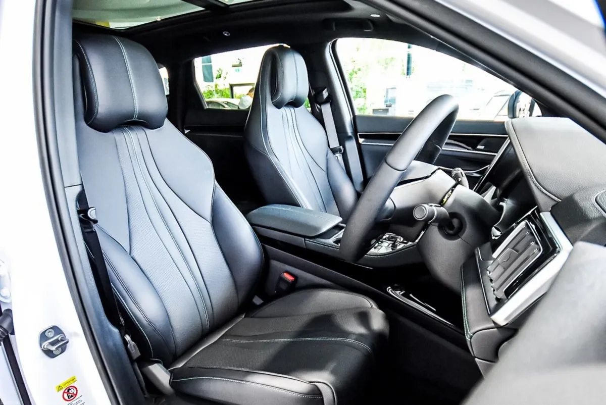 BYD SEAL U Demo Plug in Hybrid Comfort - Image 6