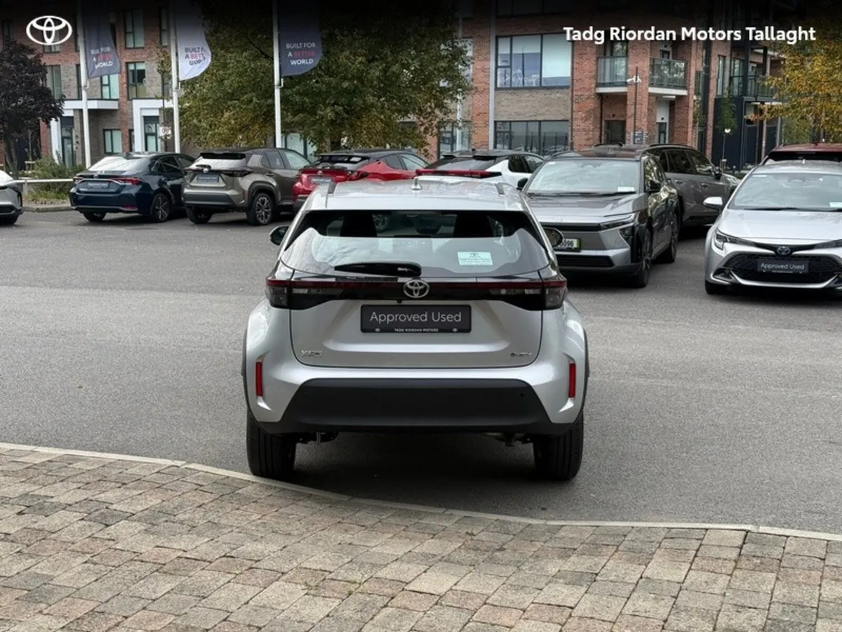 Toyota Yaris Cross CROSS LUNA - Image 4