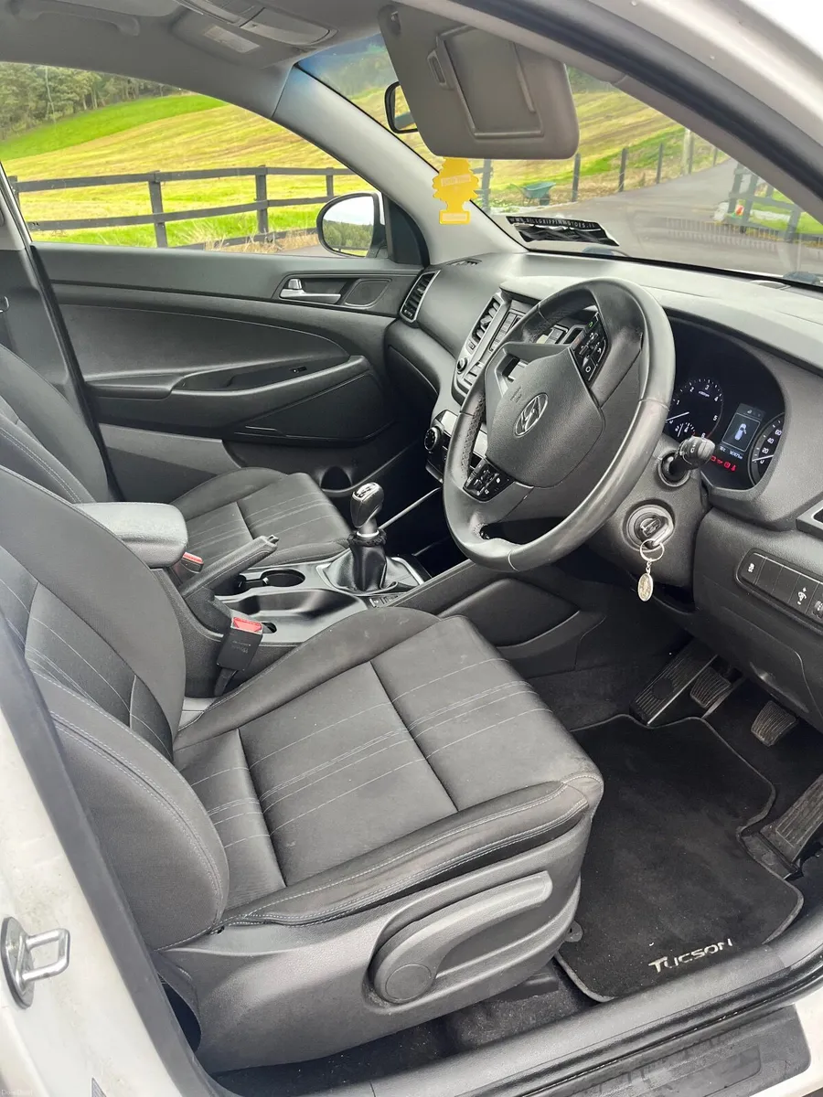 Hyundai Tucson 2017 1.7 Diesel comfort 5dr - Image 4
