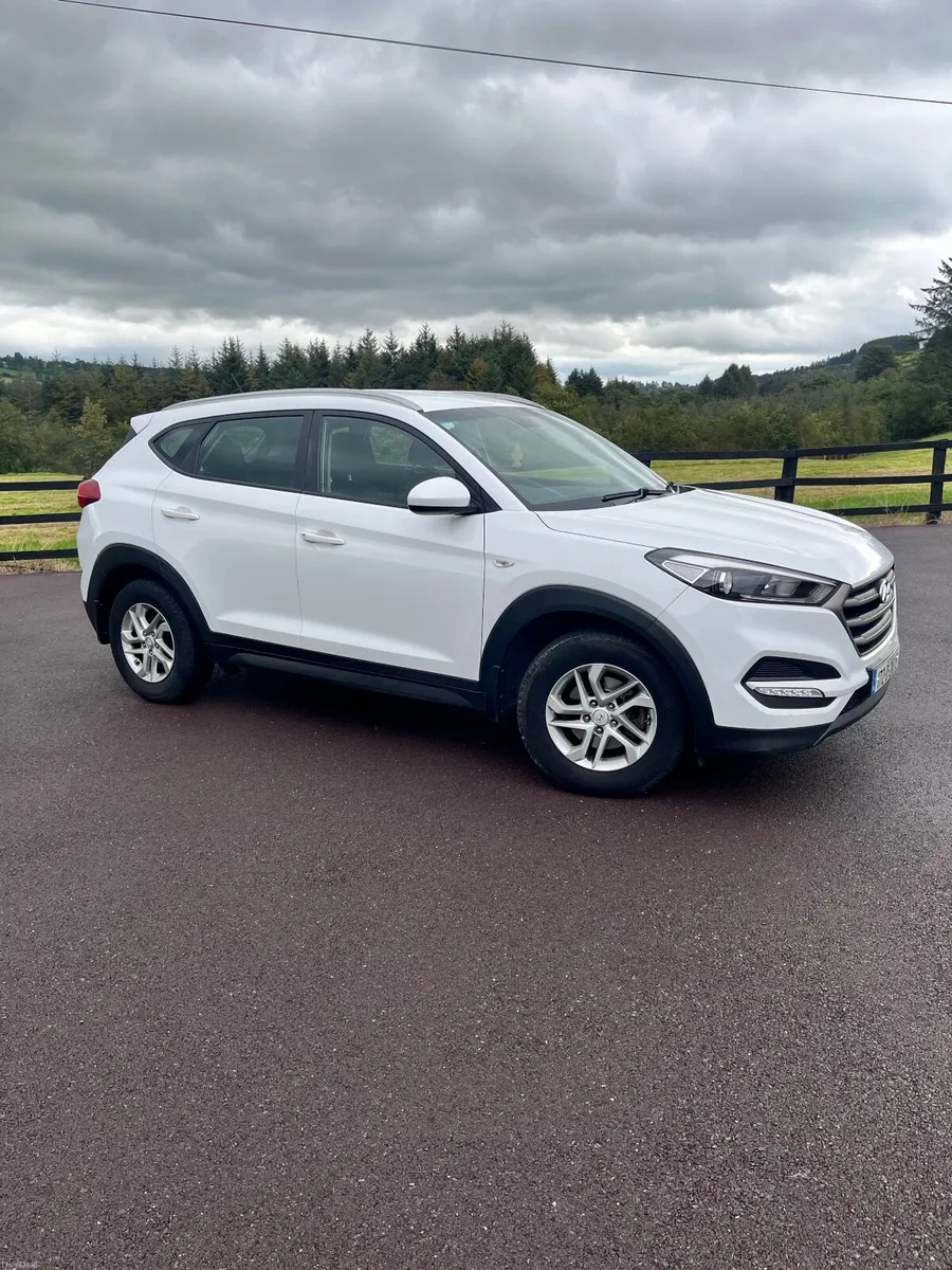 Hyundai Tucson 2017 1.7 Diesel comfort 5dr - Image 1