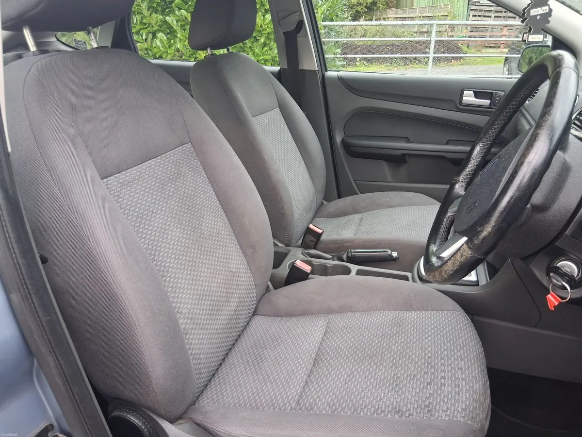 Ford Focus automatic, nct till 02/27 - Image 5