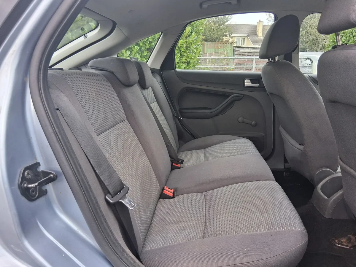 Ford Focus automatic, nct till 02/27 - Image 6