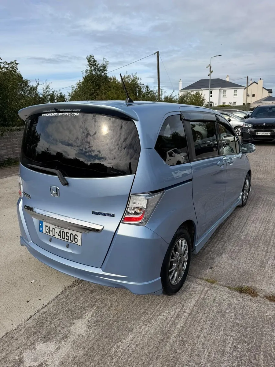 2013 Honda Freed hybrid automatic - Image 6