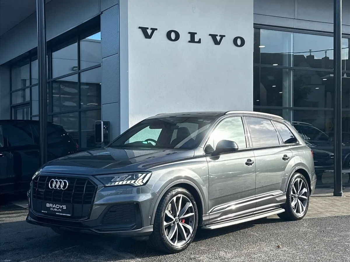 Audi Q7 45 TDI S Line Black Edition ***7 Seats***P - Image 1