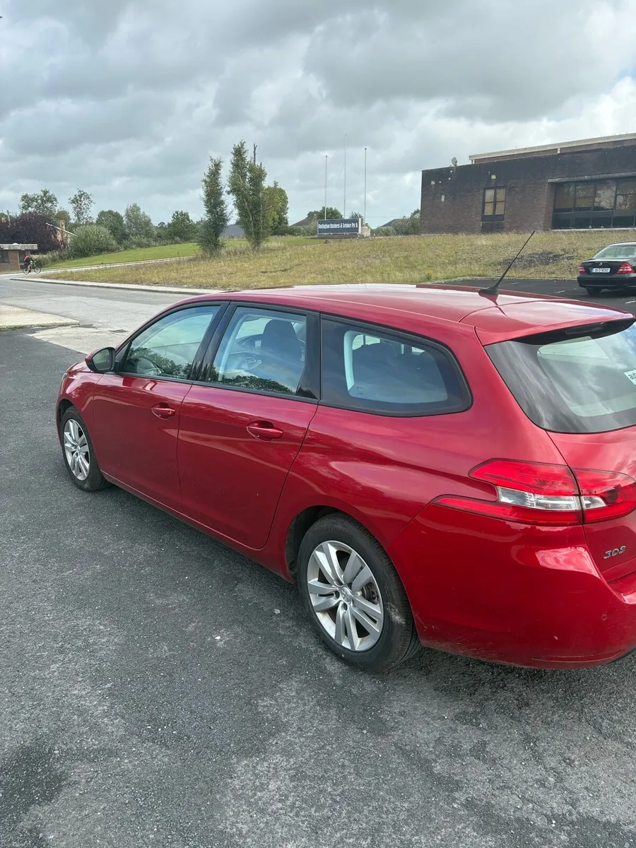 Peugeot 308 - Image 3