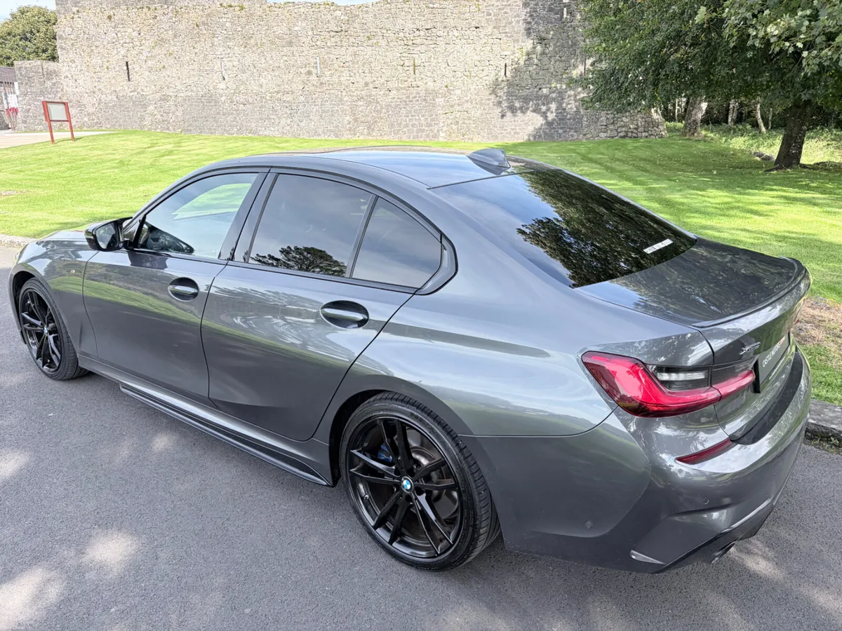 BMW 320D x-Drive M Sport Black Edition - Image 2