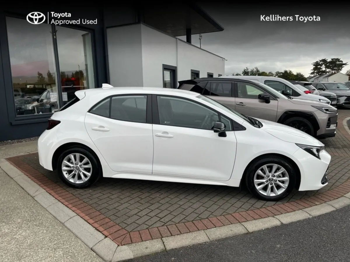 Toyota Corolla BUY & FLY SALE!!! - Image 3