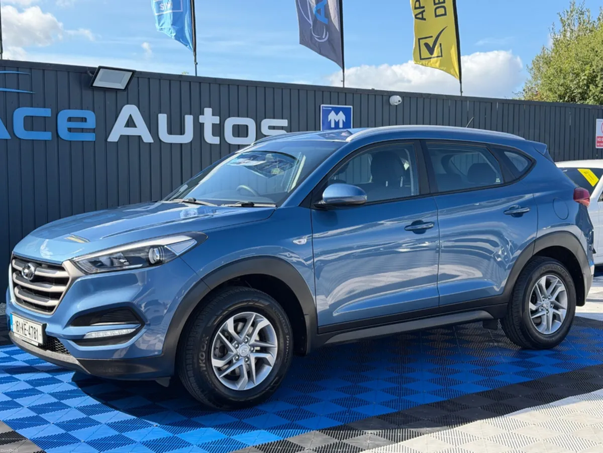 Hyundai Tucson COMFORT - 1.7L DIESEL - MANUAL - 12 - Image 3