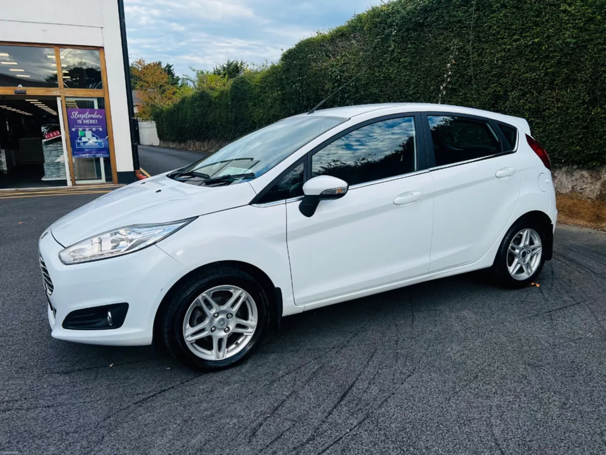 Ford Fiesta MCA TITANIUM 1.25 60PS M5 4 4DR - Image 6