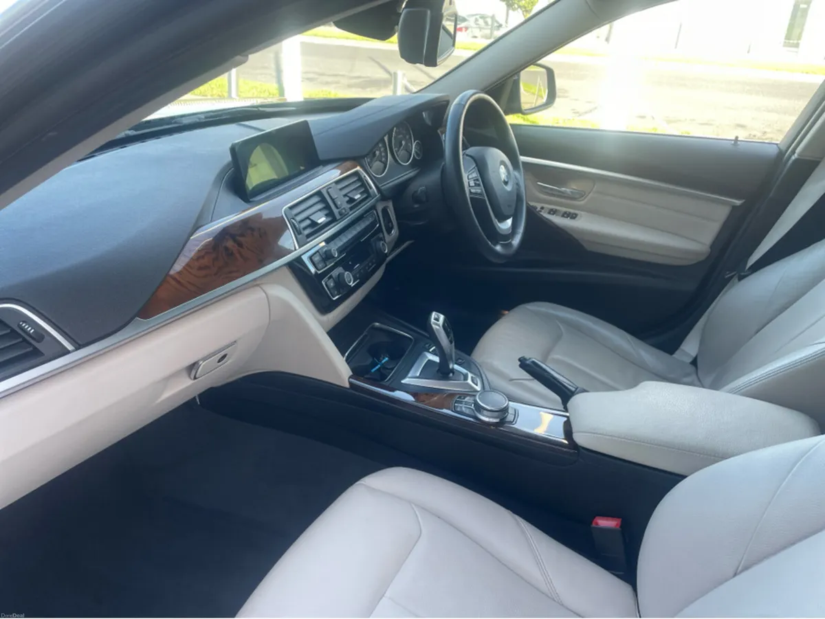 BMW 3-Series PETROL BMW 330e PHEV AUTO - Image 6