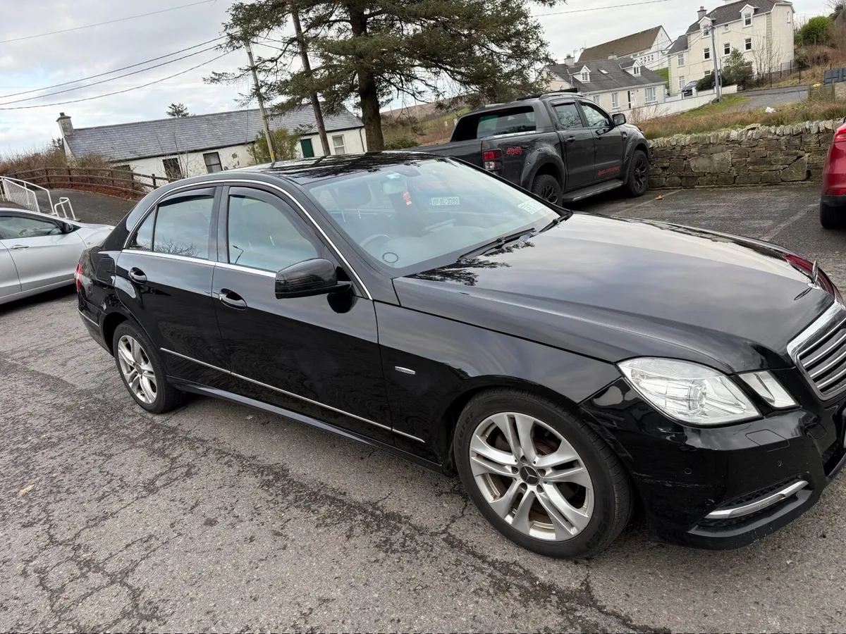 Mercedes-Benz E-Class 2012 - Image 1