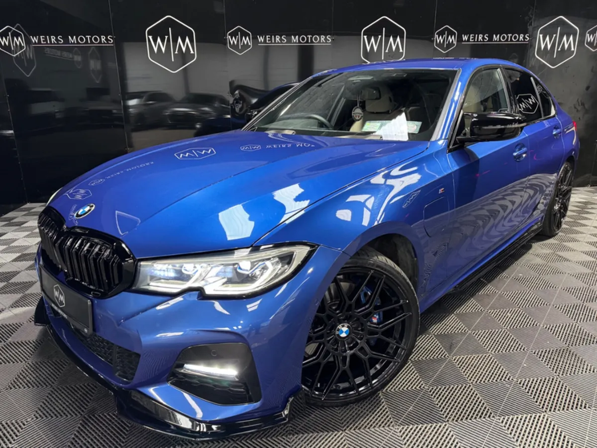 BMW 3-Series 330E // M-SPORT//AUTO//ONLY 80,918KM - Image 1