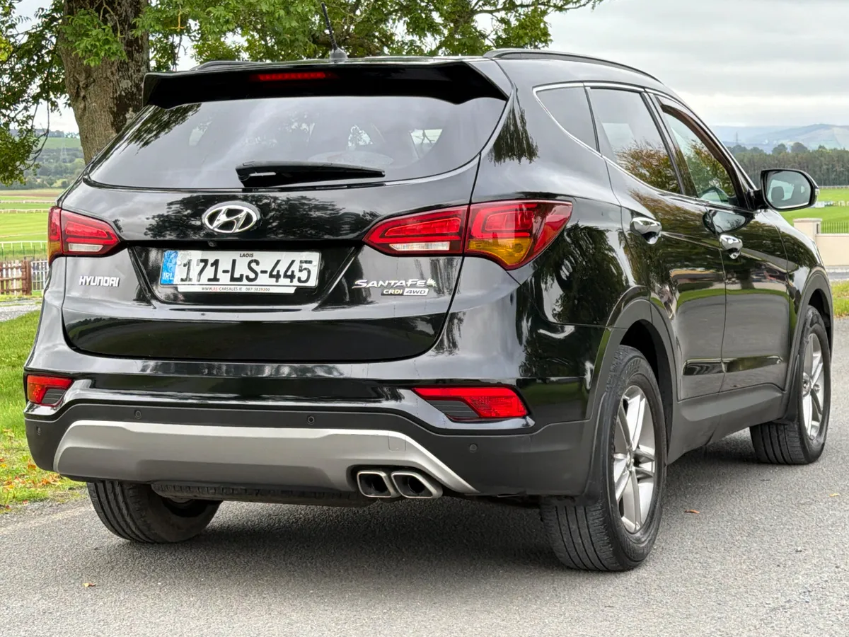 Hyundai Santa Fe 2017 Executive 4WD - Image 5