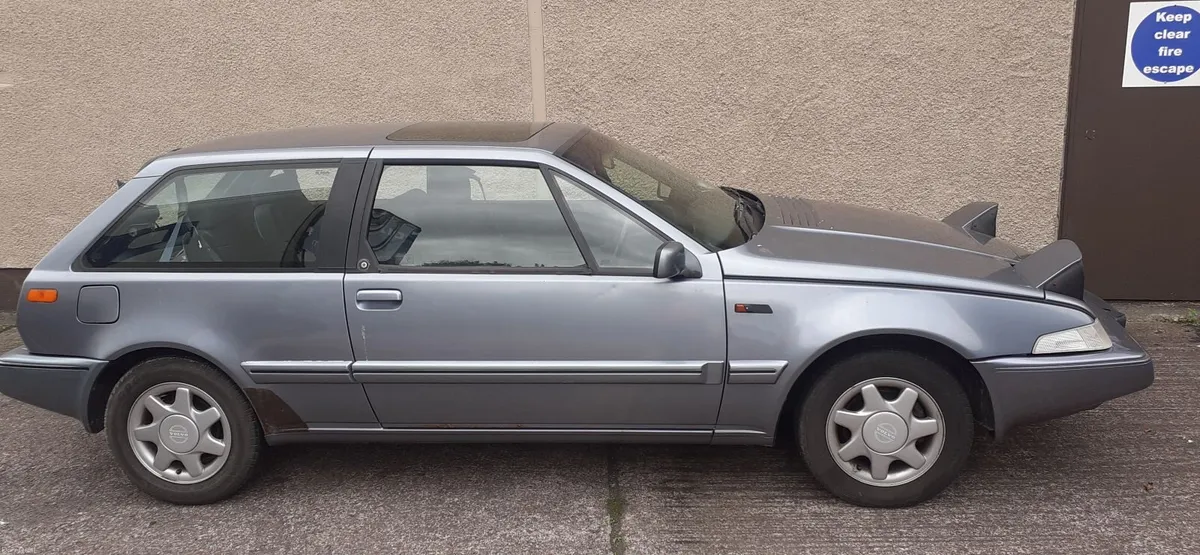 Volvo 400 Series 1994 - Image 2