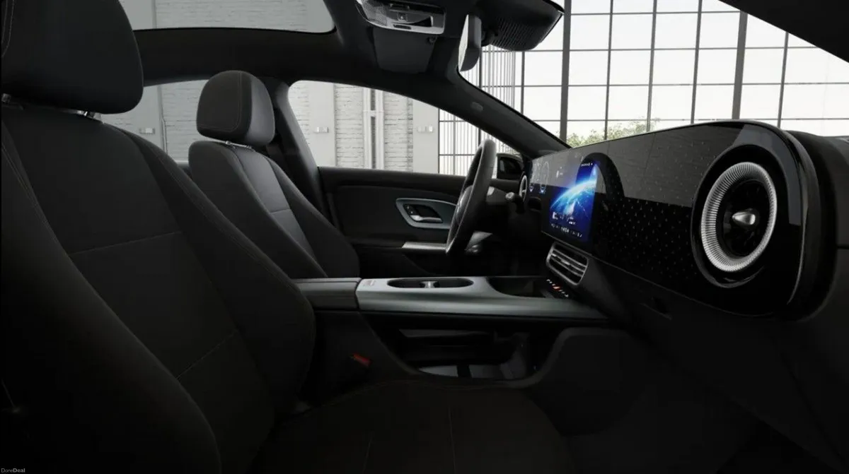 Mercedes-Benz CLA CLA 200 SALOON PROGRESSIVE LINE - Image 4