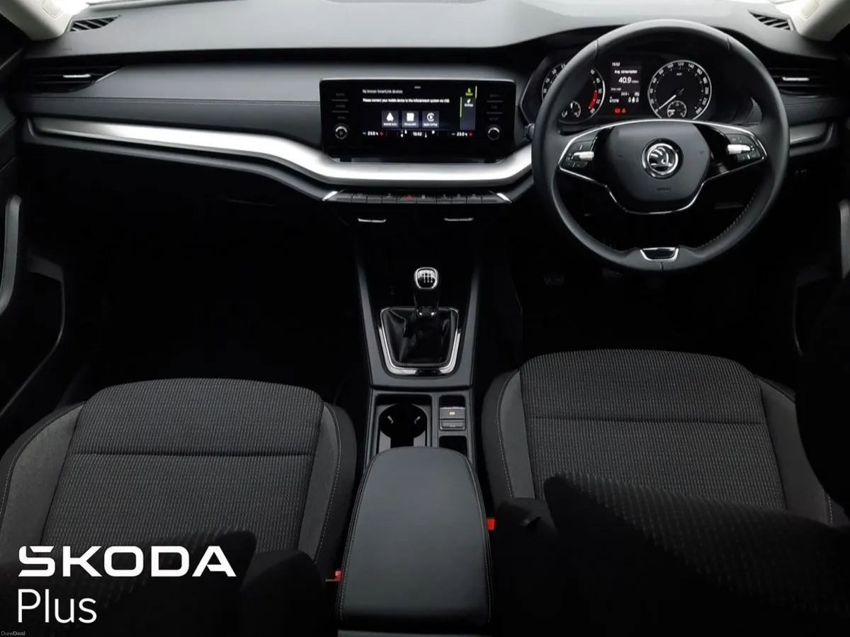 Skoda Octavia AMBITION 2.0 TDI 115BHP - Image 2