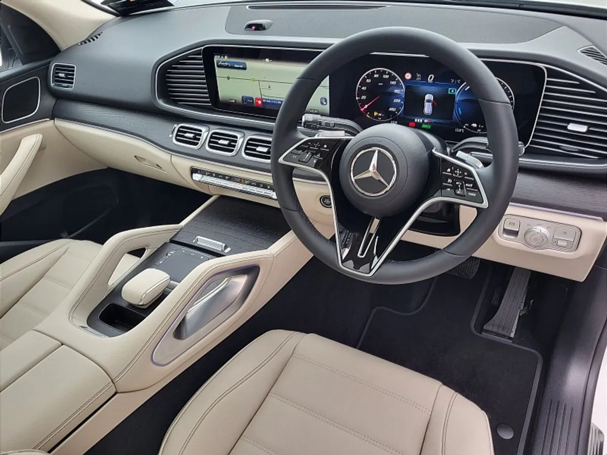 Mercedes-Benz GLE GLE350de PHEV 4MATIC AMG SPORT E - Image 2