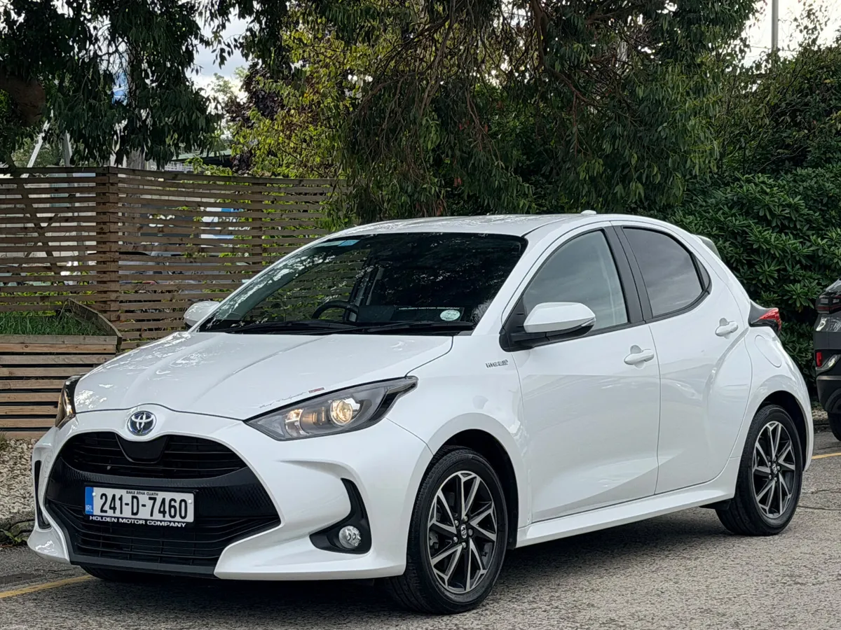 2024 Toyota Yaris..GR SPORT..LOW MILES..REAR CAM - Image 2