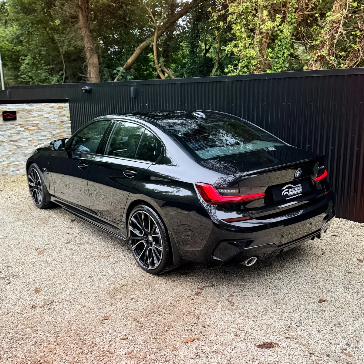2022 (221) BMW 330E MSPORT *20” ALLOYS - Image 3