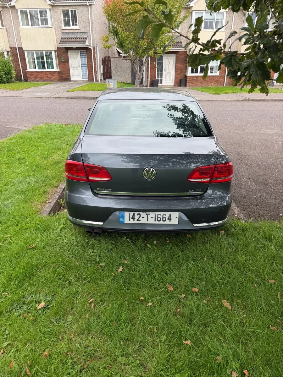 Volkswagen Passat 2.0 diesel automatic - Image 5