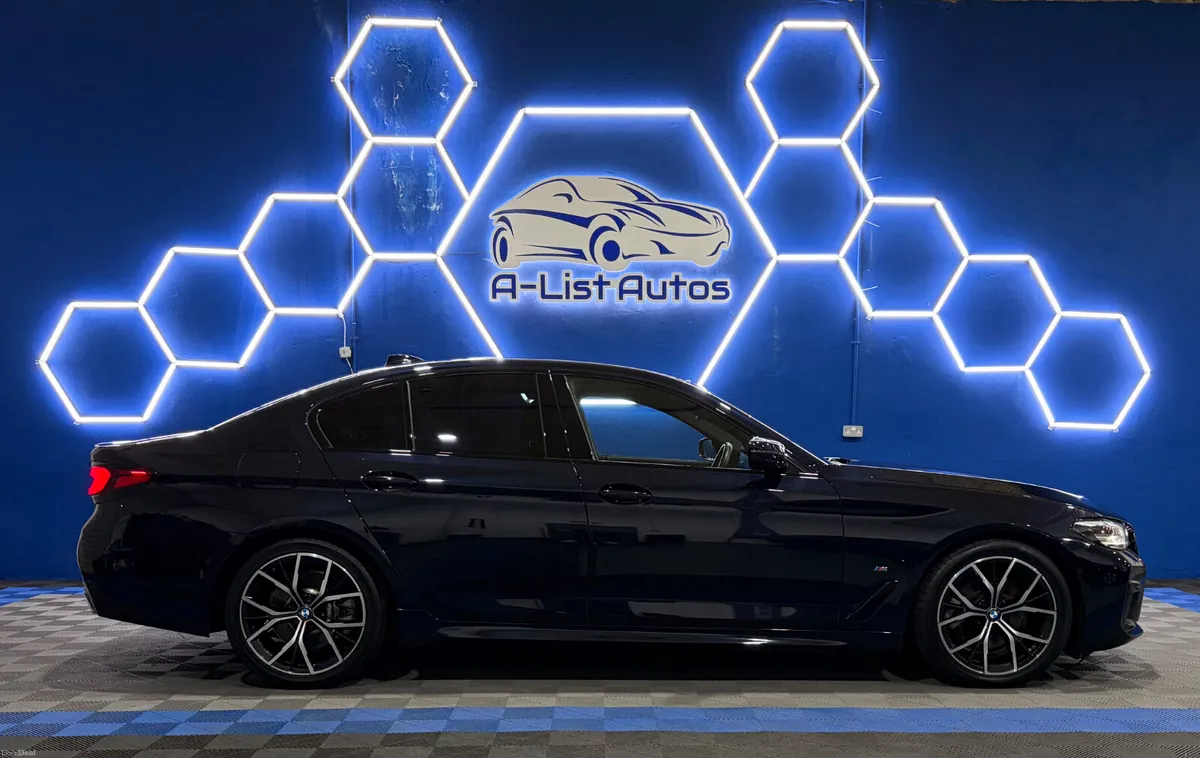 BMW 5 Series M Sport (520D) / FINANCE AVAILABLE - Image 2