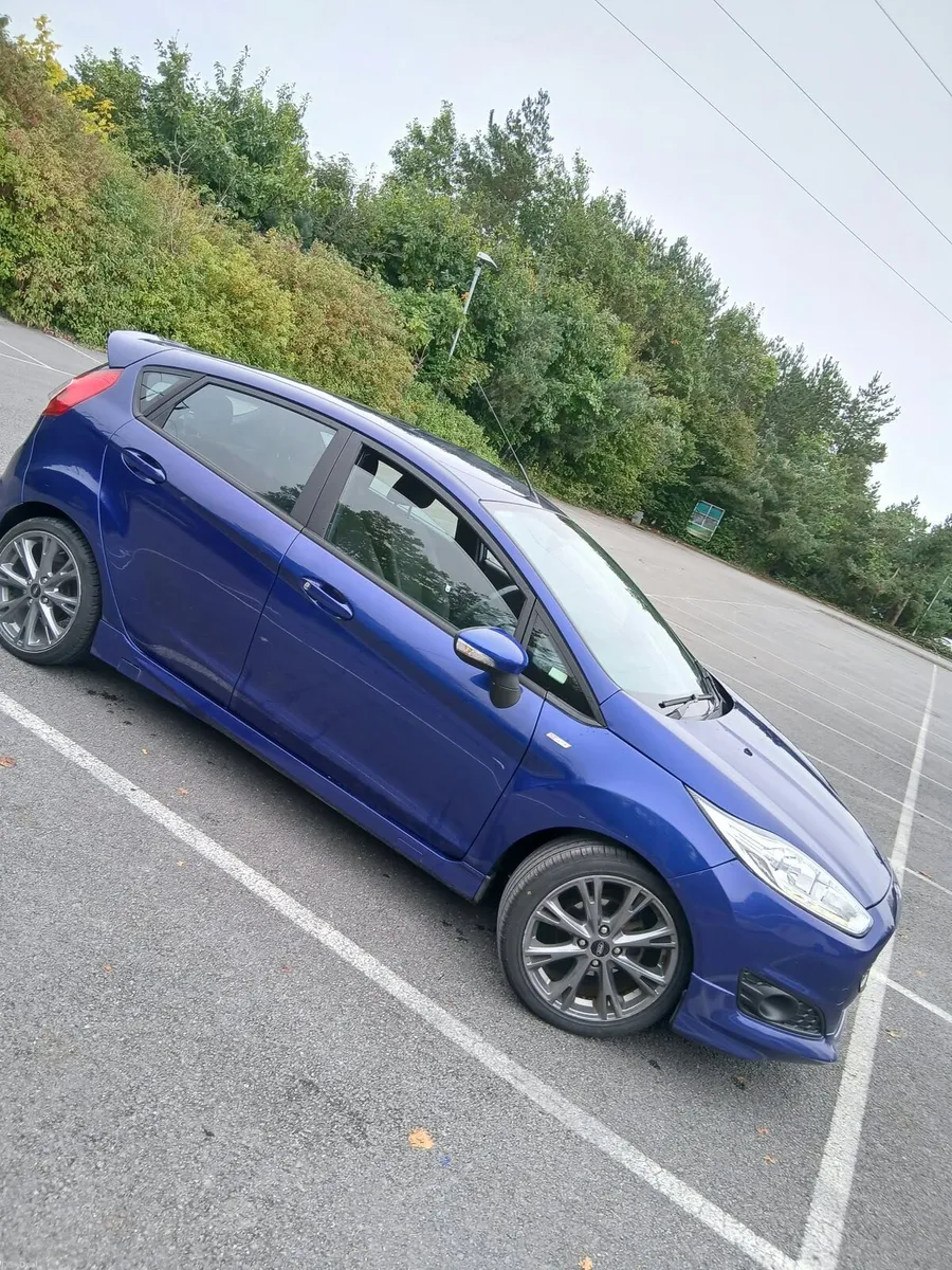 2015 Ford Fiesta ST line nct 06/2027 tax 11/2027 - Image 2