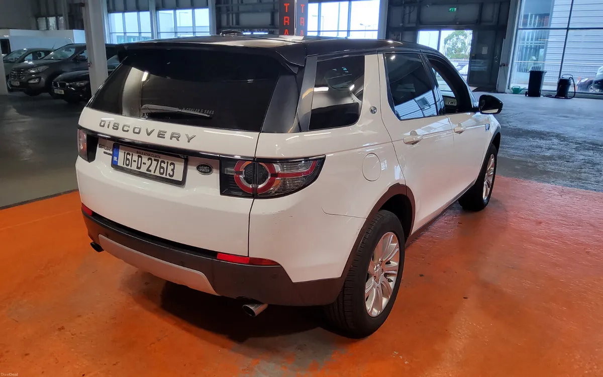 Land Rover Discovery Sport 2016 - Image 3