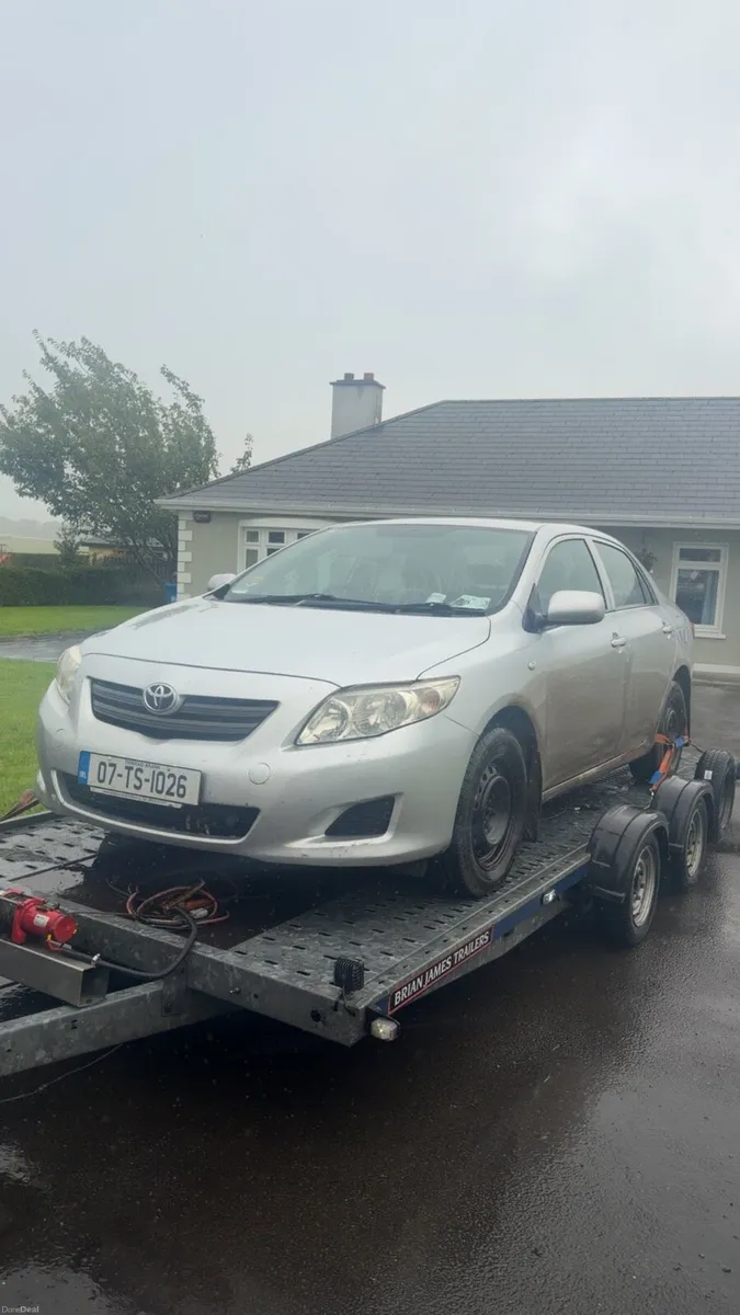 07 Toyota Corolla - Image 1