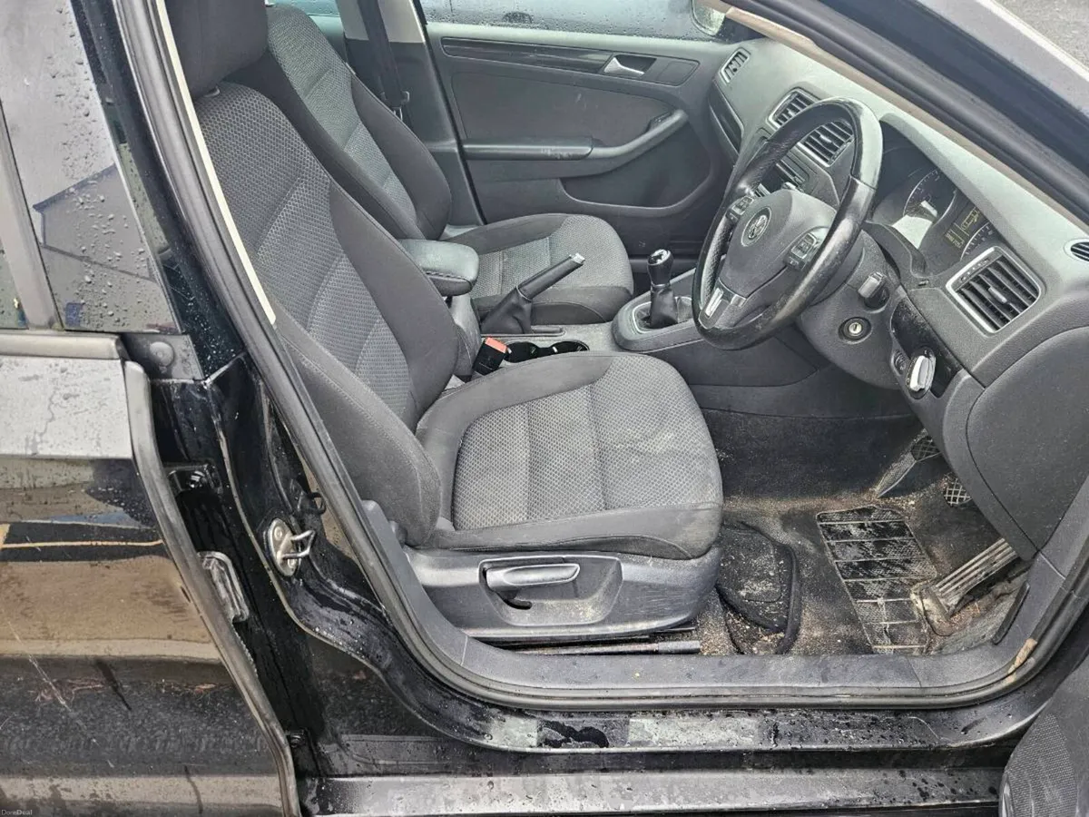 Volkswagon Jetta 142 - Image 3