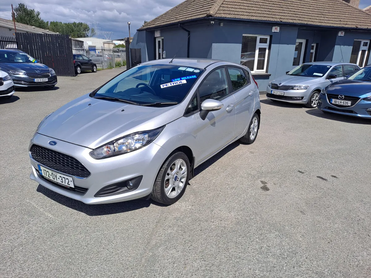 Ford Fiesta 2017 VERY LOW KM's ZETEC 1.25 60PS 5DR - Image 4