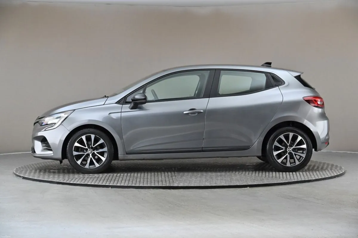 Renault Clio 1.0 TCE EQUILIBRE 6SPD**ALLOYS**AIR C - Image 5